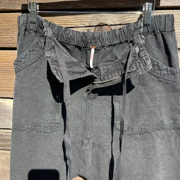 Free People drop crotch capri pant in black: Size M - Picture 7 of 8